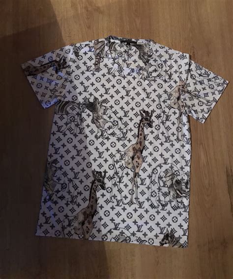 louis vuitton giraffe shirt replica|false louis vuitton.